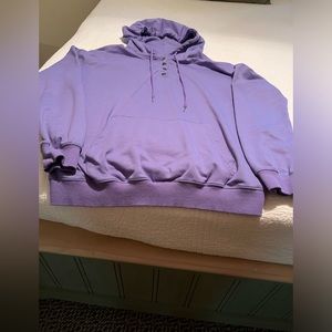 Women’s sweatshirt